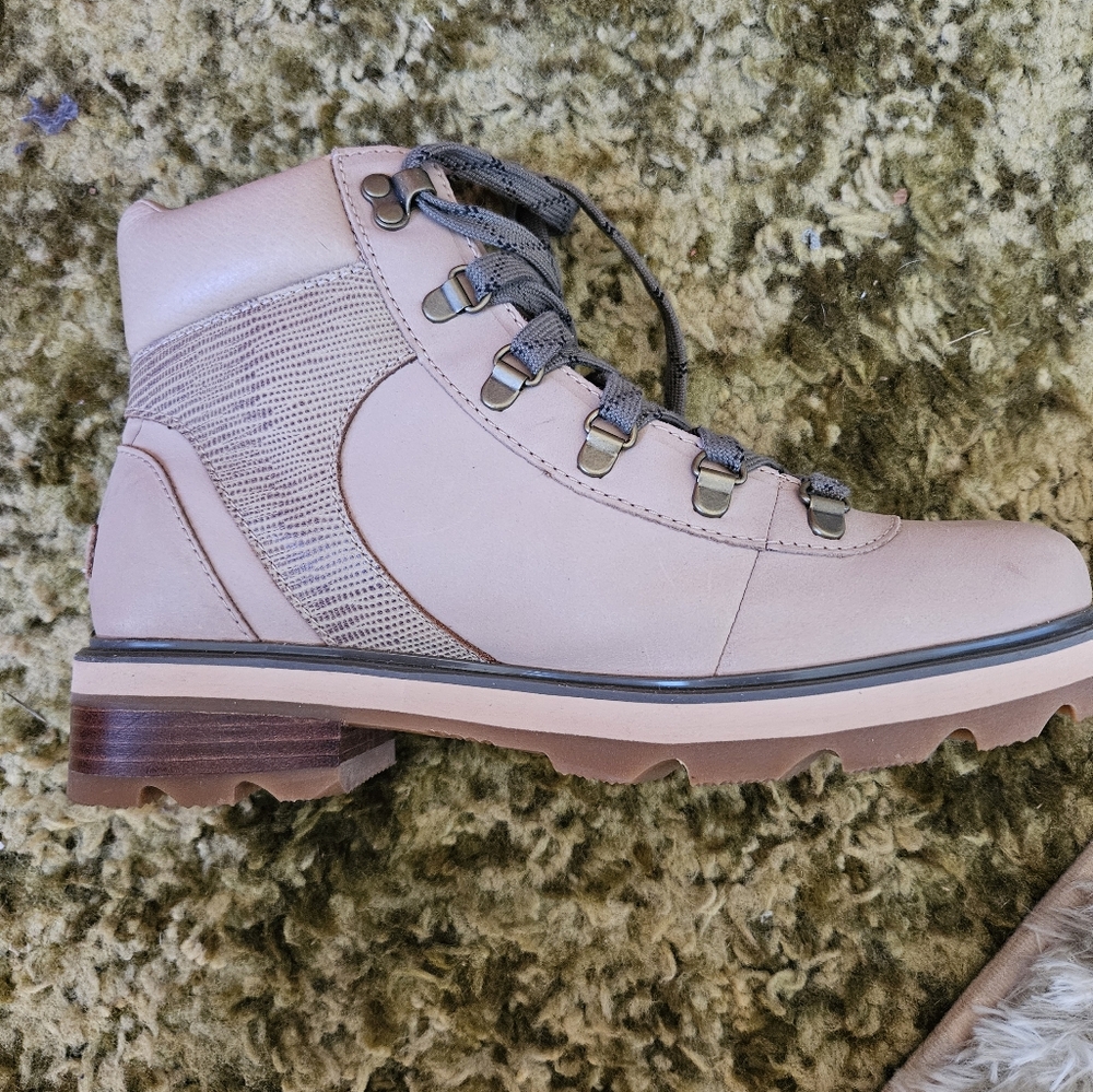 Sorel Women's Lennox Hiker Waterproof Boot 10 NEW